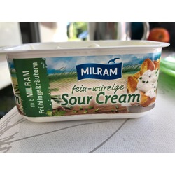 Milram fein-würzige Sour Cream