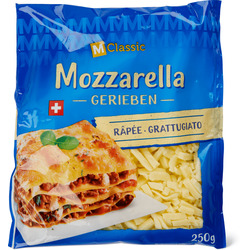M-Classic Mozzarella gerieben