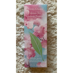 Green Tea Sakura Blossom Eau de Toilette Spray